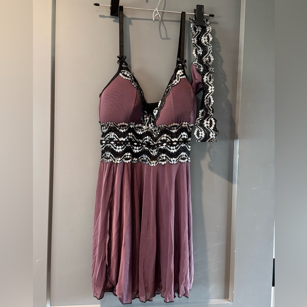 Coquette Black and Purple Lace Detail Garment nightie Medium with thong